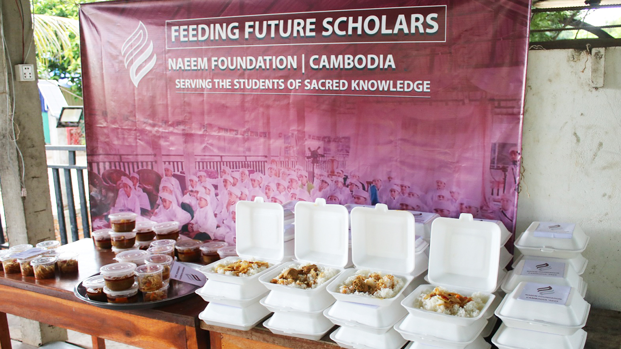 Volunteers at a Cambodian school
